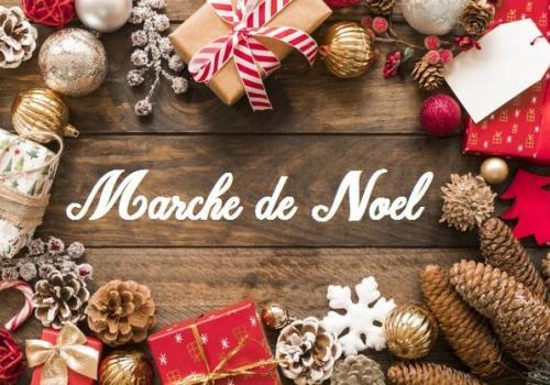 FMAAQU019V500DN7-Marche-de-Noel-Freepik