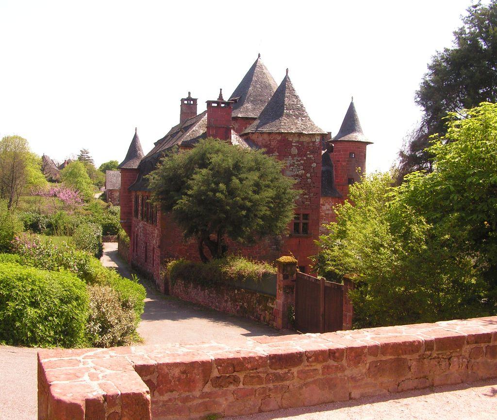 Collonges-la-Rouge Castel deVassinhac_1