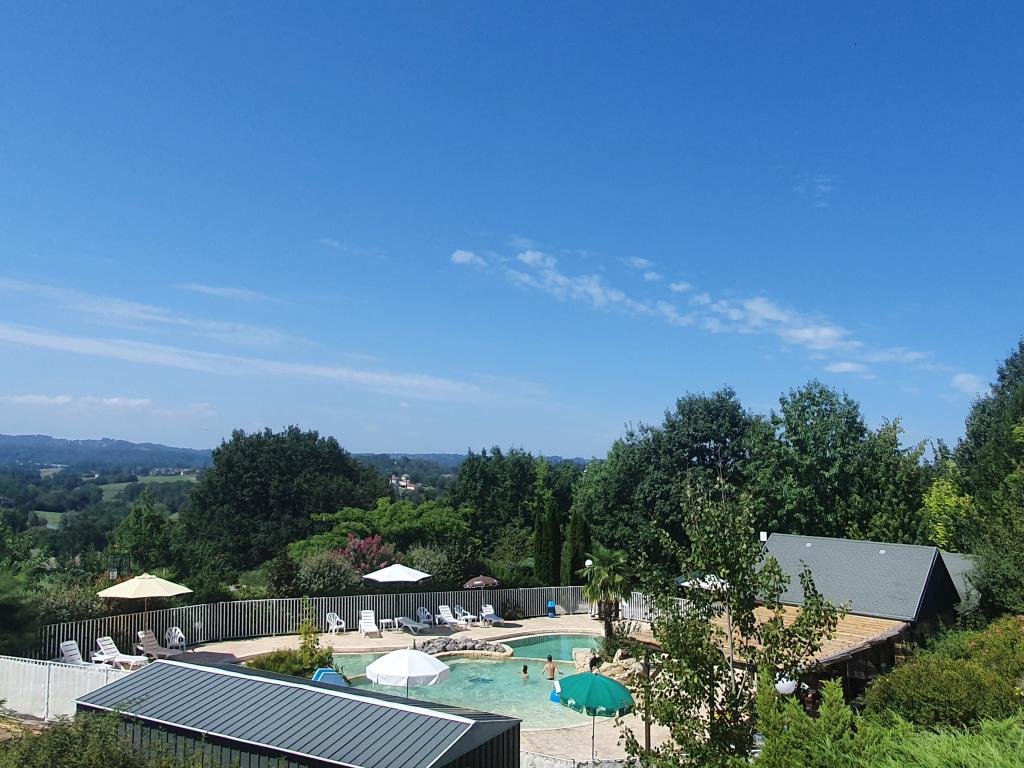 Gîte Les Vignes - Domaine la Chapelle en Corrèze