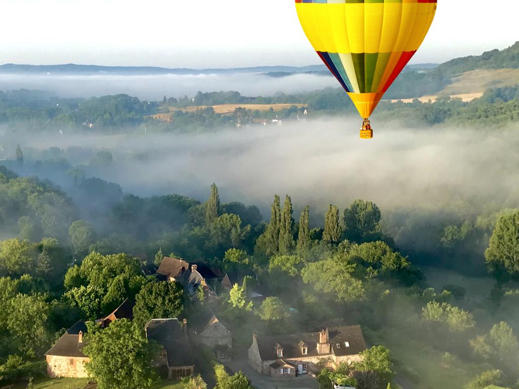 Corrèze Montgolfière site d'envol de Pompadour