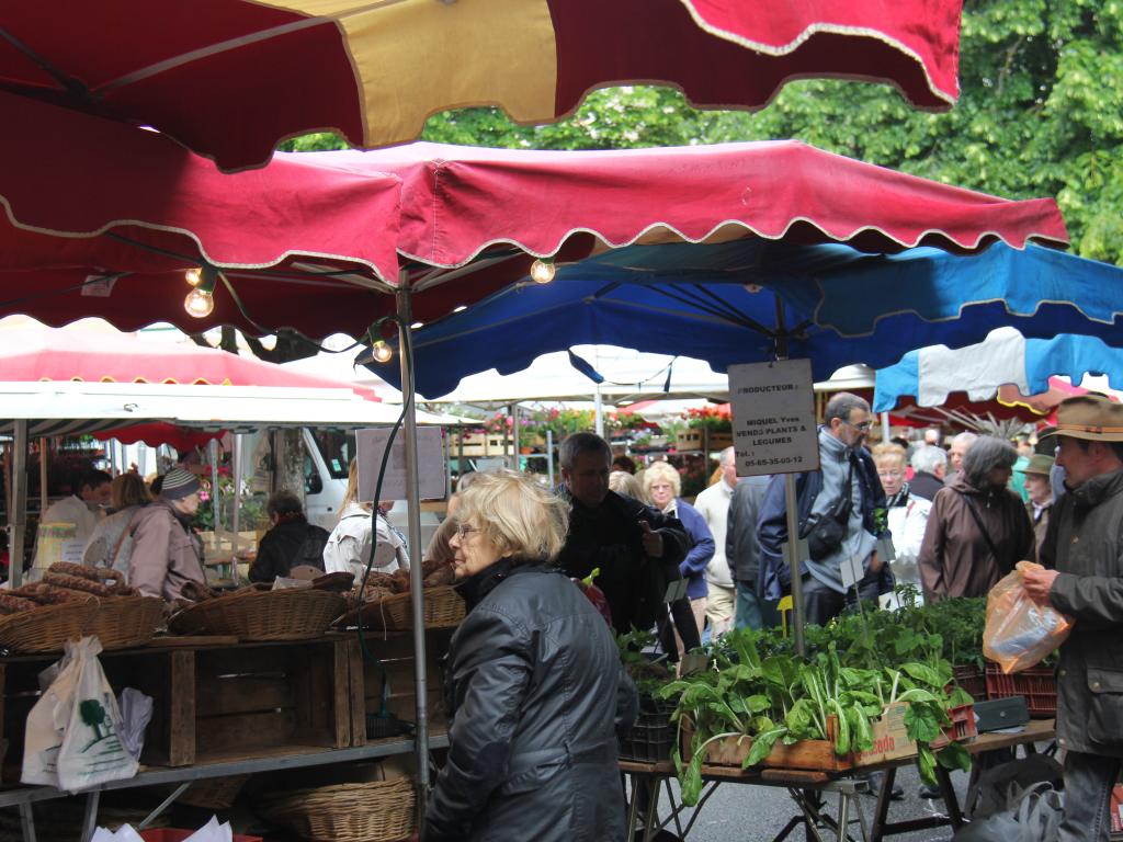 Marché d'été d'Argentat-sur-Dordogne