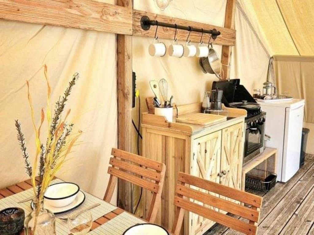 Camping Le Ranch - Lotus Belle Tipi