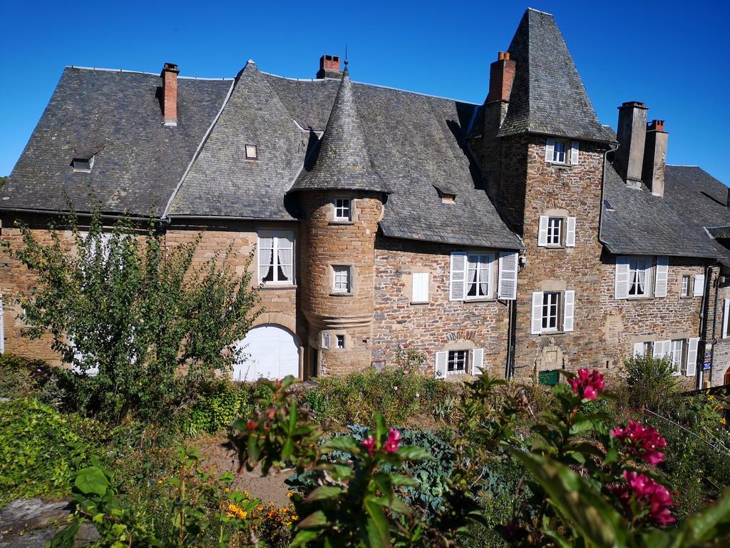 Uzerche, la "Perle du Limousin"