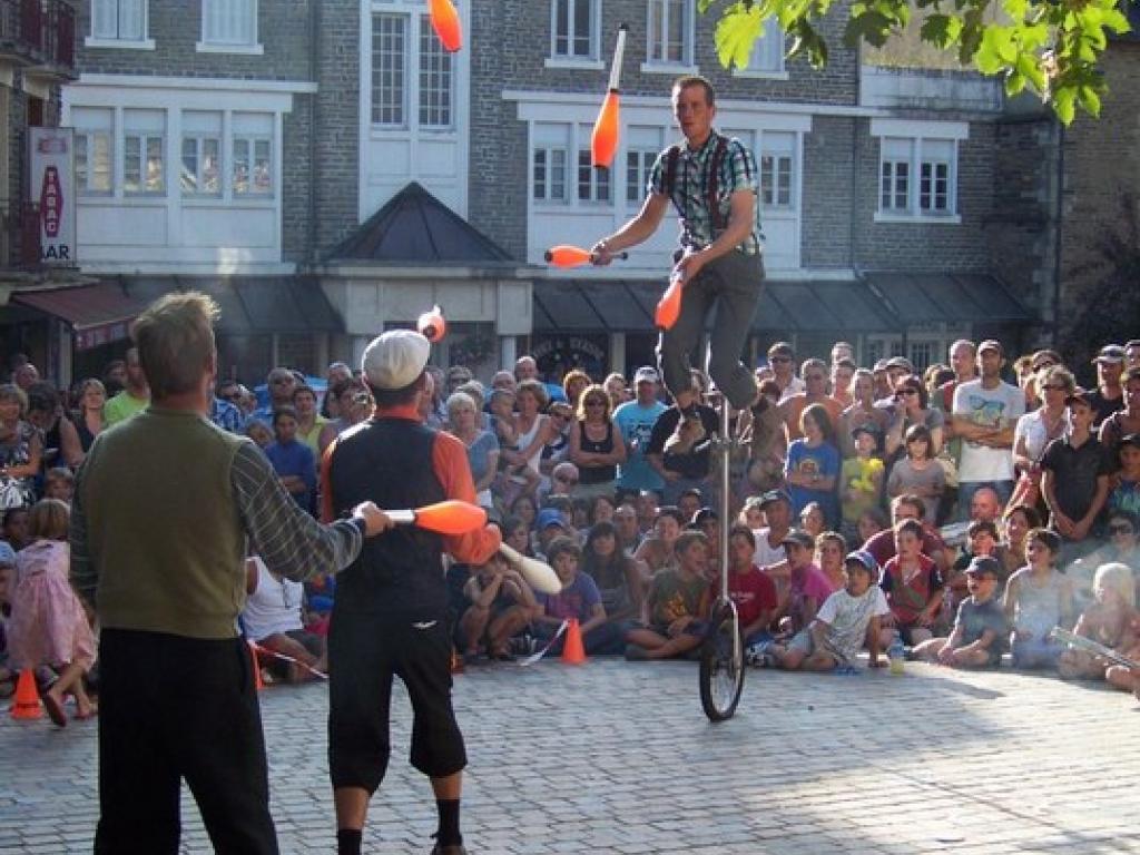 Festival des arts de rue d'Uzerche