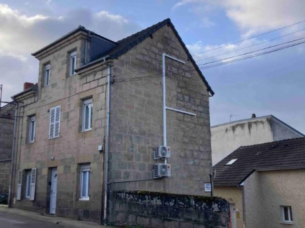 3) Brive-Centre: Bel appartement cosy