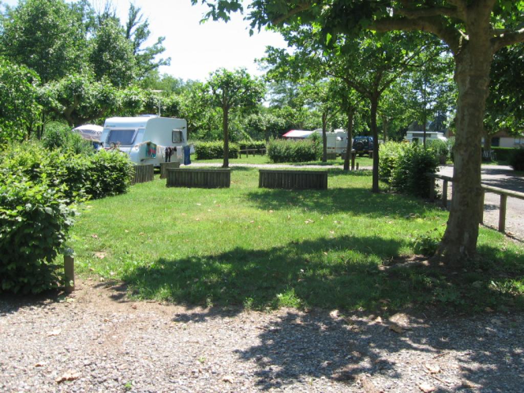 Aire d'accueil de camping-cars du camping municipal le Longour