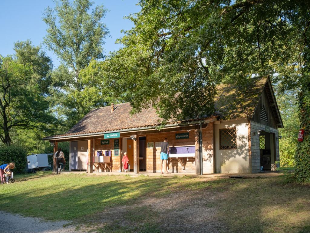 Camping Huttopia Beaulieu-sur-Dordogne