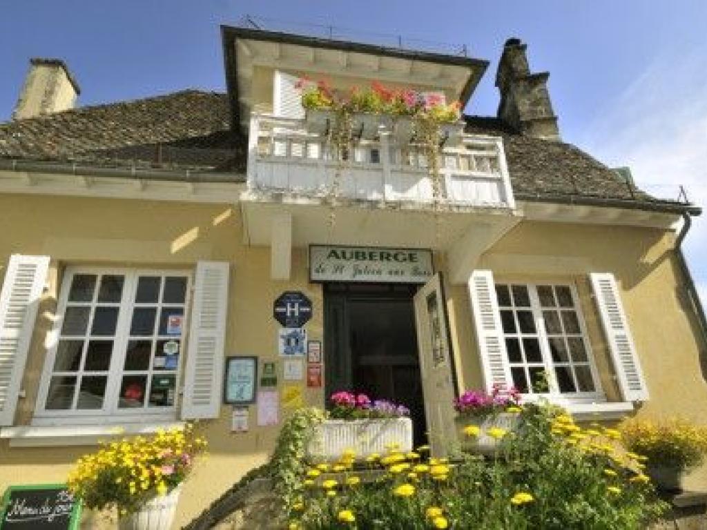 Hôtel Restaurant Auberge de Saint Julien aux Bois