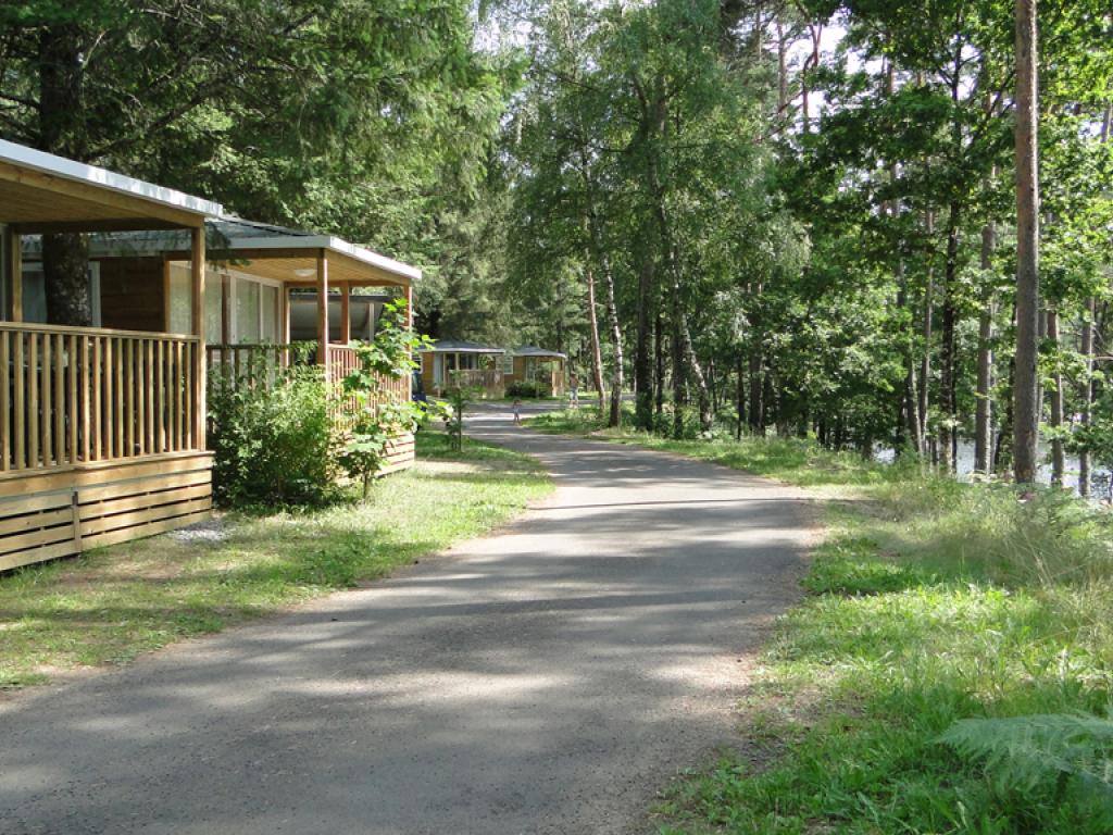 Aire d'accueil de camping-cars du Domaine du Lac de Soursac