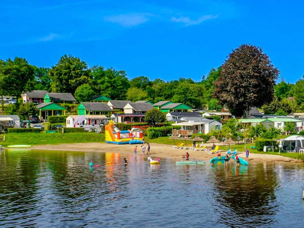 Flower camping le Port de Neuvic