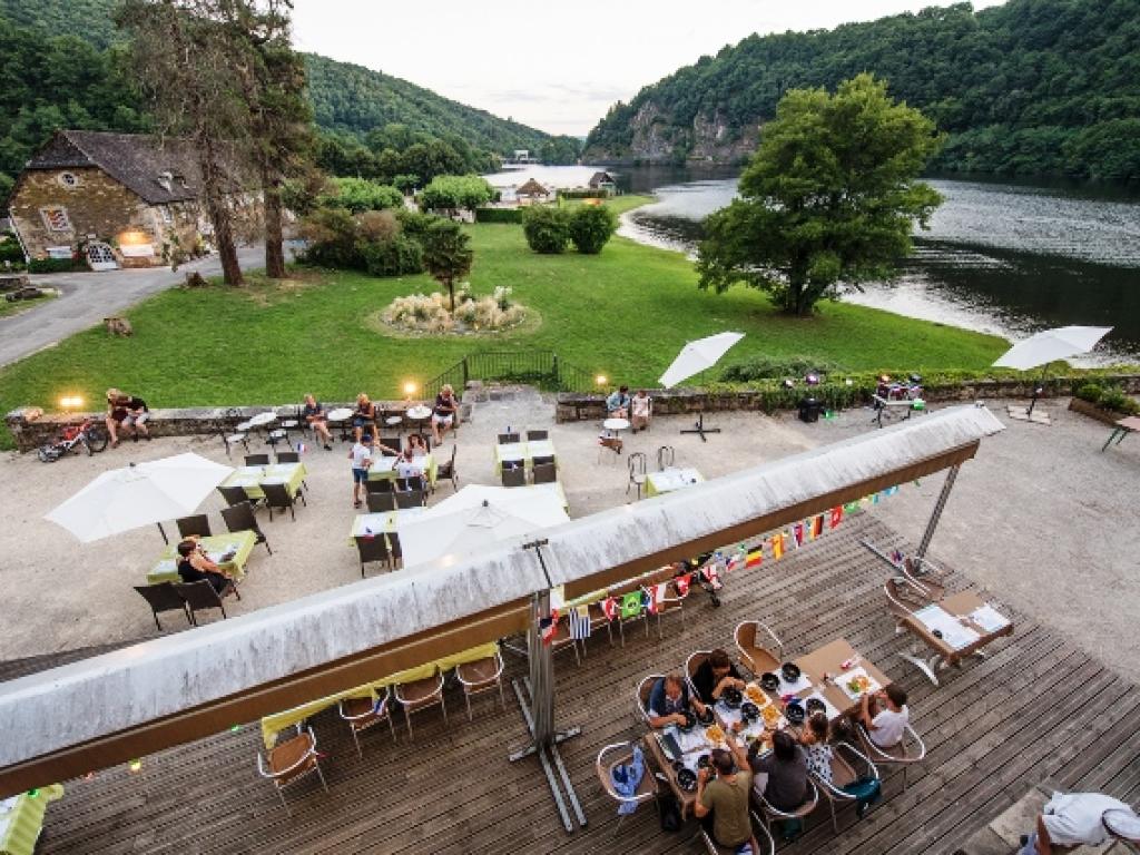 Camping château du Gibanel