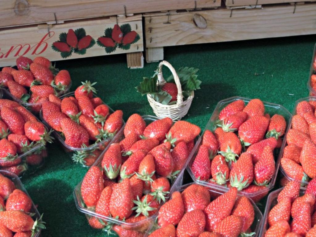 Marché Gourmand dans le  cadre de la Fête de la Fraise