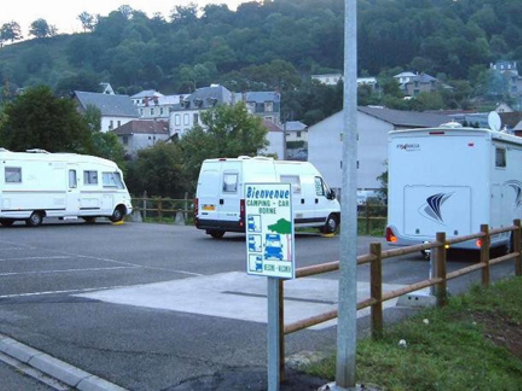 Aire d'accueil de camping-cars de Bort les Orgues