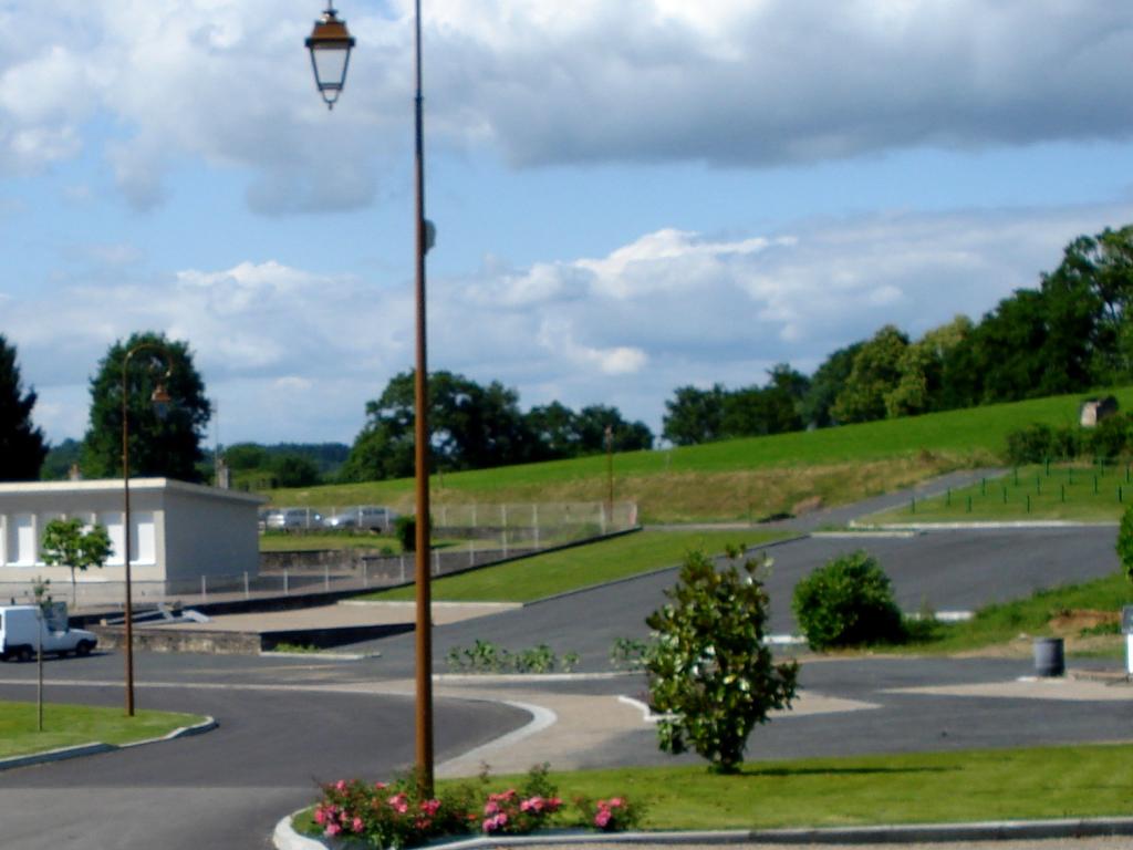 Aire d'accueil de camping-cars de Condat sur Ganaveix