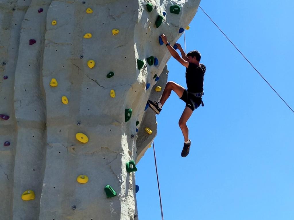 Tour d'escalade : BASE Sports Loisirs Vézère