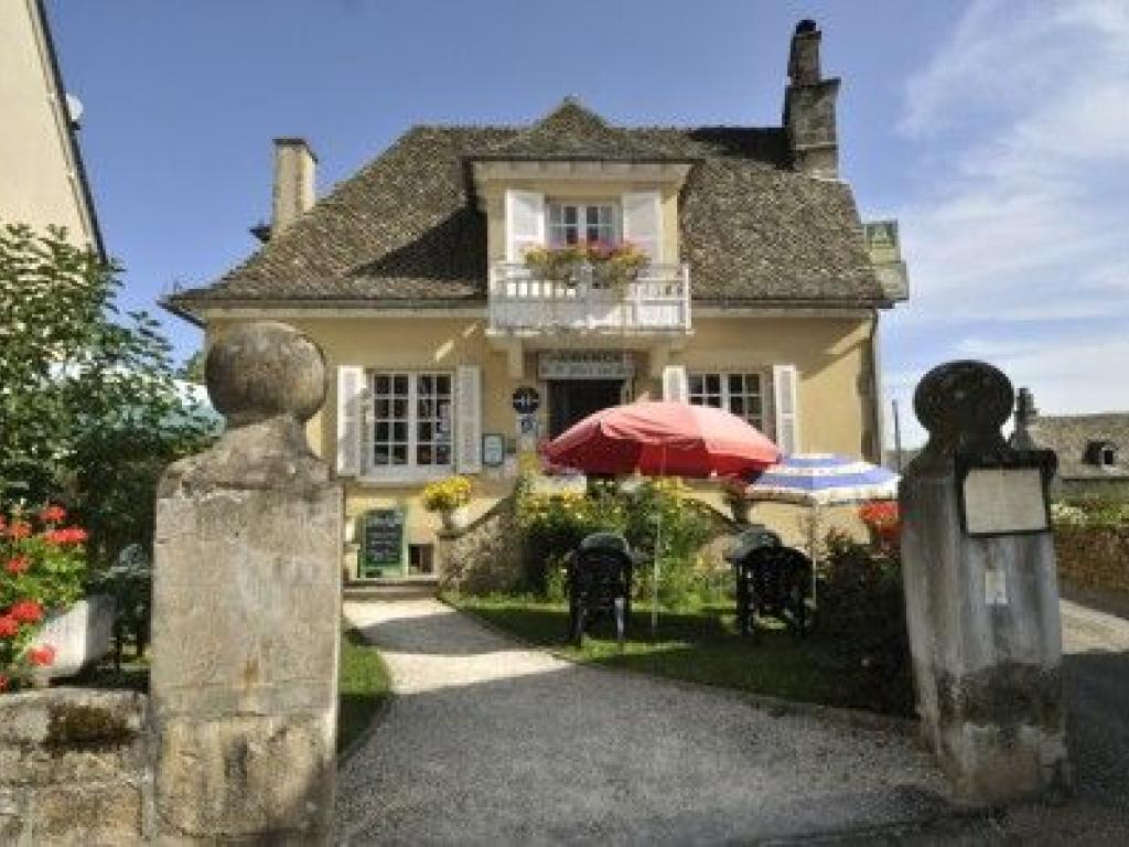 Hôtel Restaurant Auberge de Saint Julien aux Bois