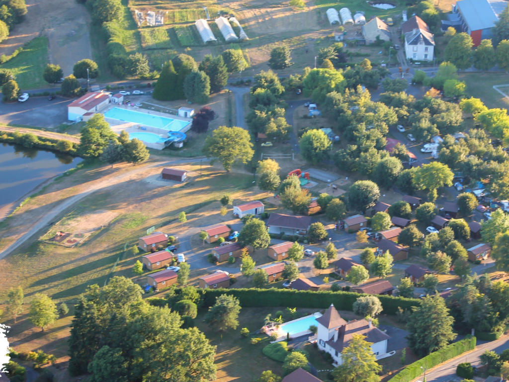 Camping de la Vézénie