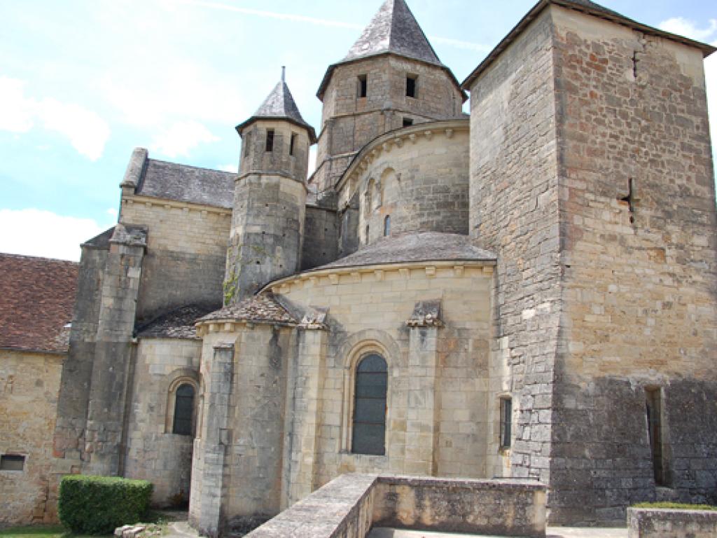 Eglise romane de Saint-Robert