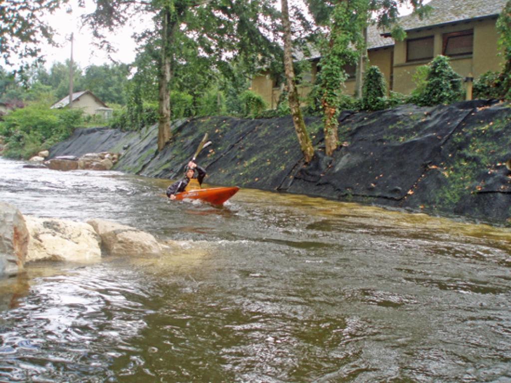 Parcours d'eaux vives sur la Dordogne