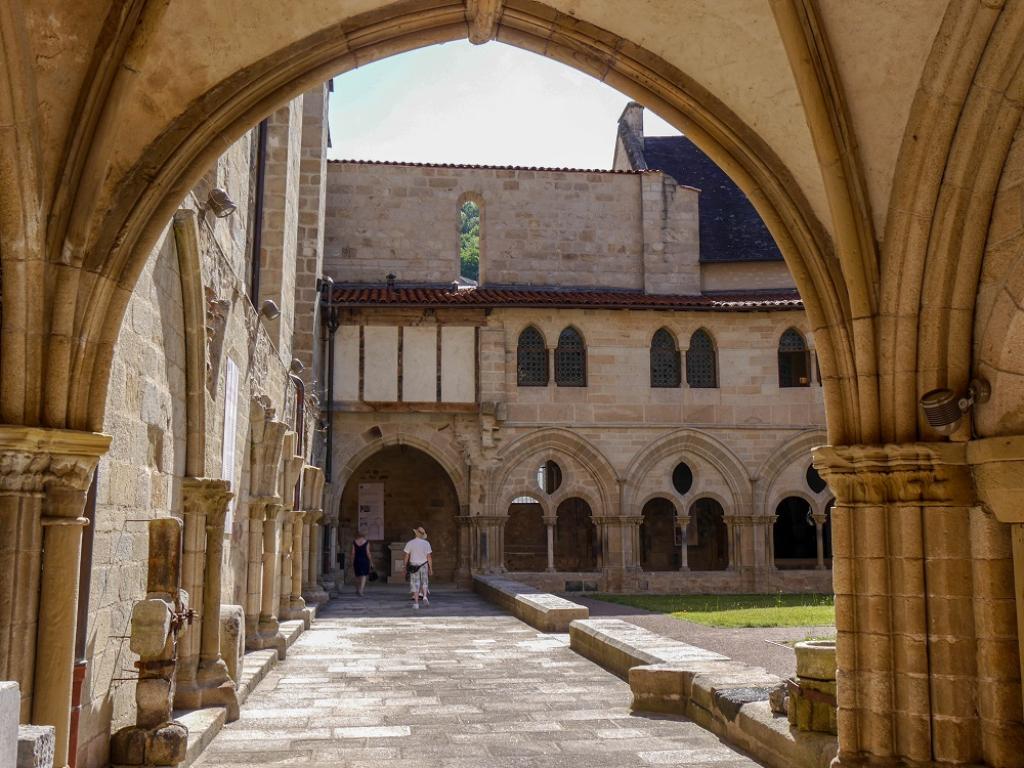 Le cloître de la cathédrale de Tulle