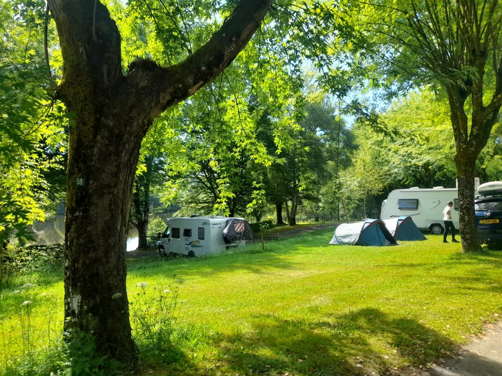 Camping municipal du lac de Pontcharal