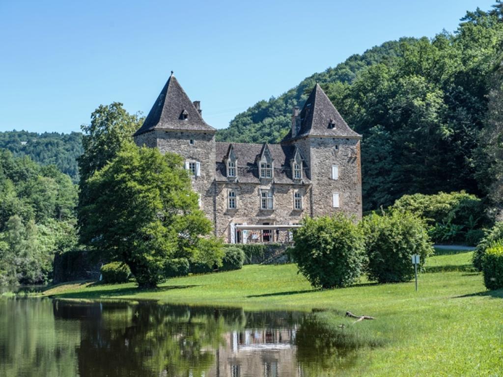 Camping château du Gibanel