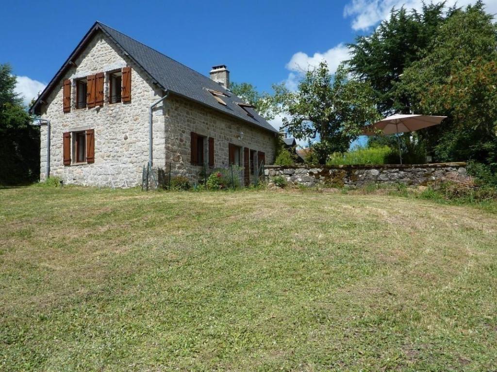 gîte 19 G 4011 BESSE