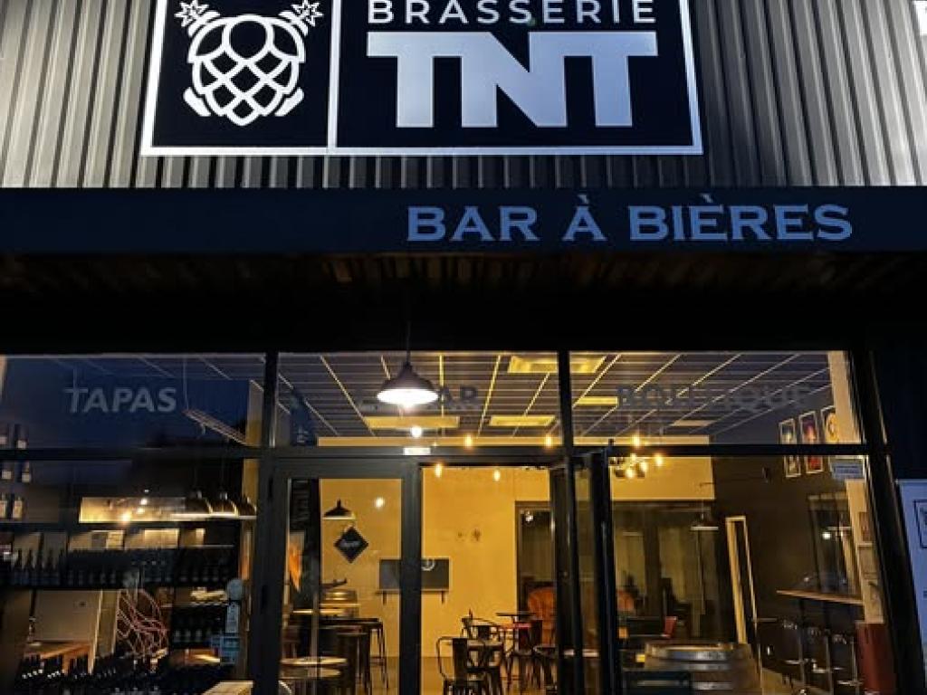 Brasserie  TNT Brasserie  TNT