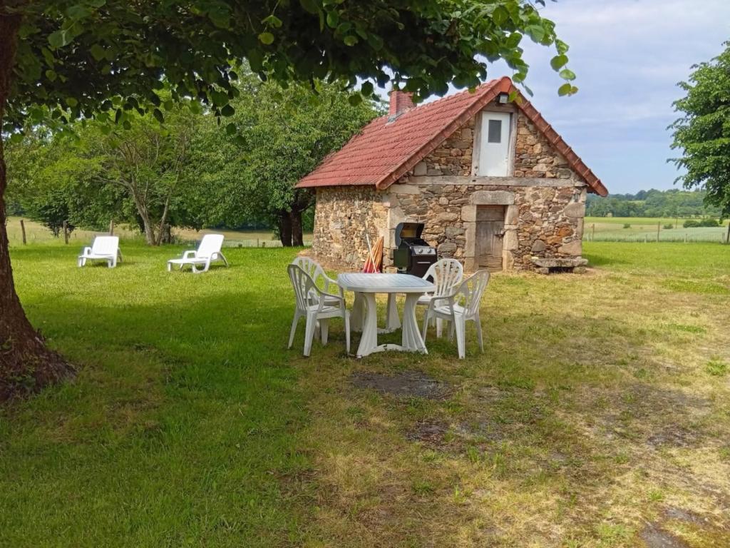 L'Hirondelle L'Hirondelle