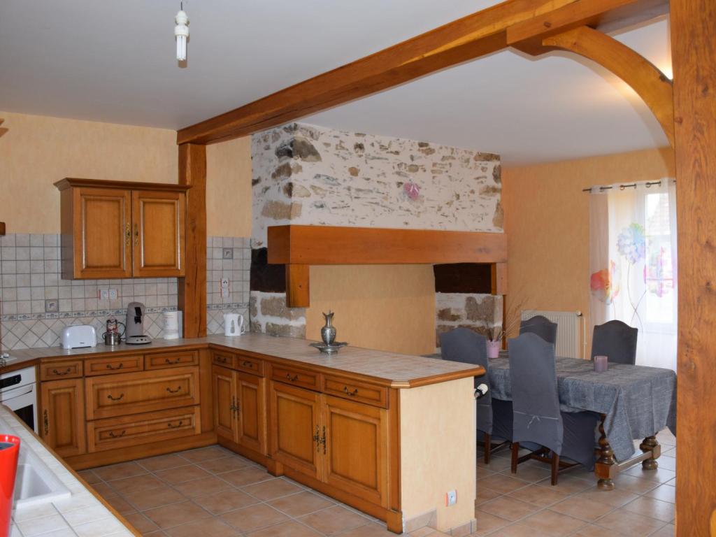 L'Hirondelle L'Hirondelle