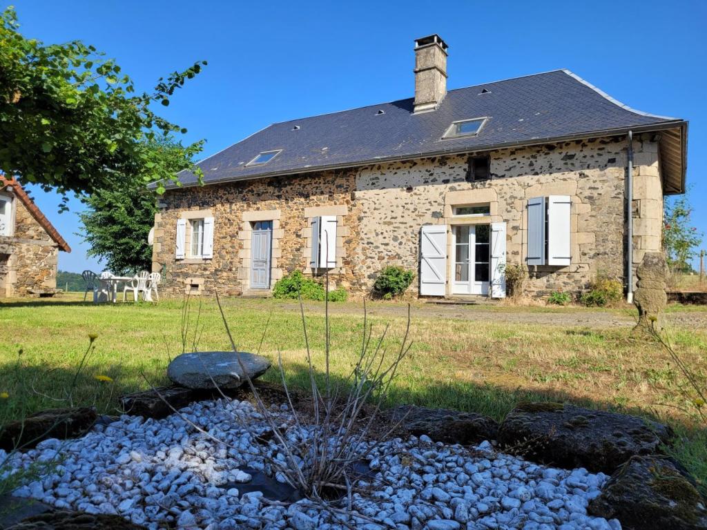 L'Hirondelle L'Hirondelle