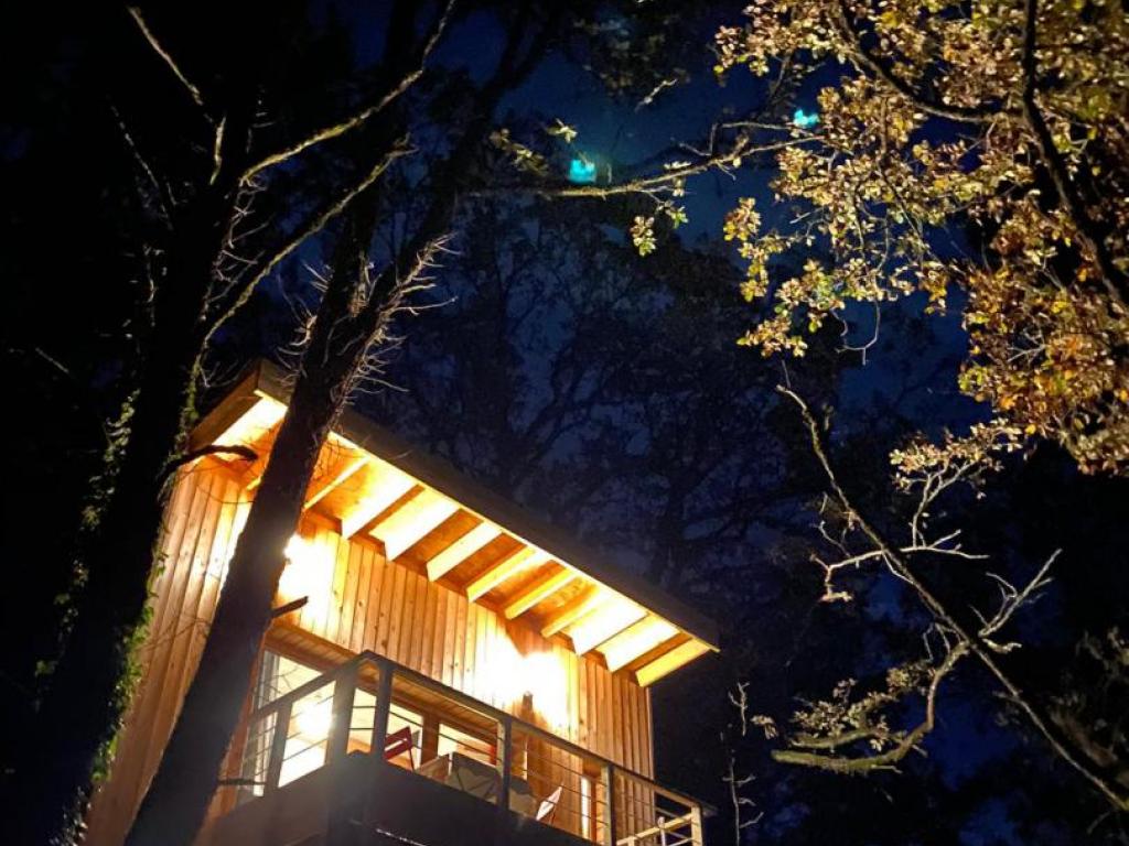 La Cabane d'EmmAxel La Cabane d'EmmAxel