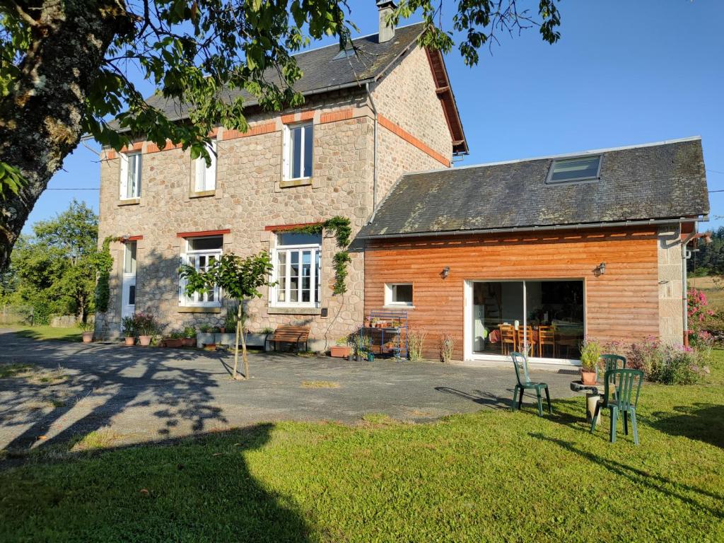 L'Ecole de Rouffiat L'Ecole de Rouffiat