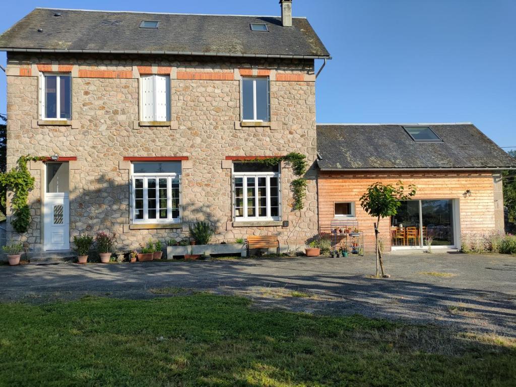 L'Ecole de Rouffiat L'Ecole de Rouffiat