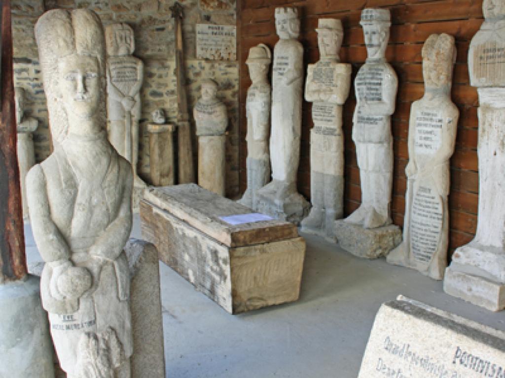 Exposition des sculptures d'Antoine PAUCARD Exposition des sculptures d'Antoine PAUCARD