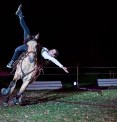 Cabaret Equestre Hasta Luego - Pompadour © Cris Bastiane -  Web  (7)